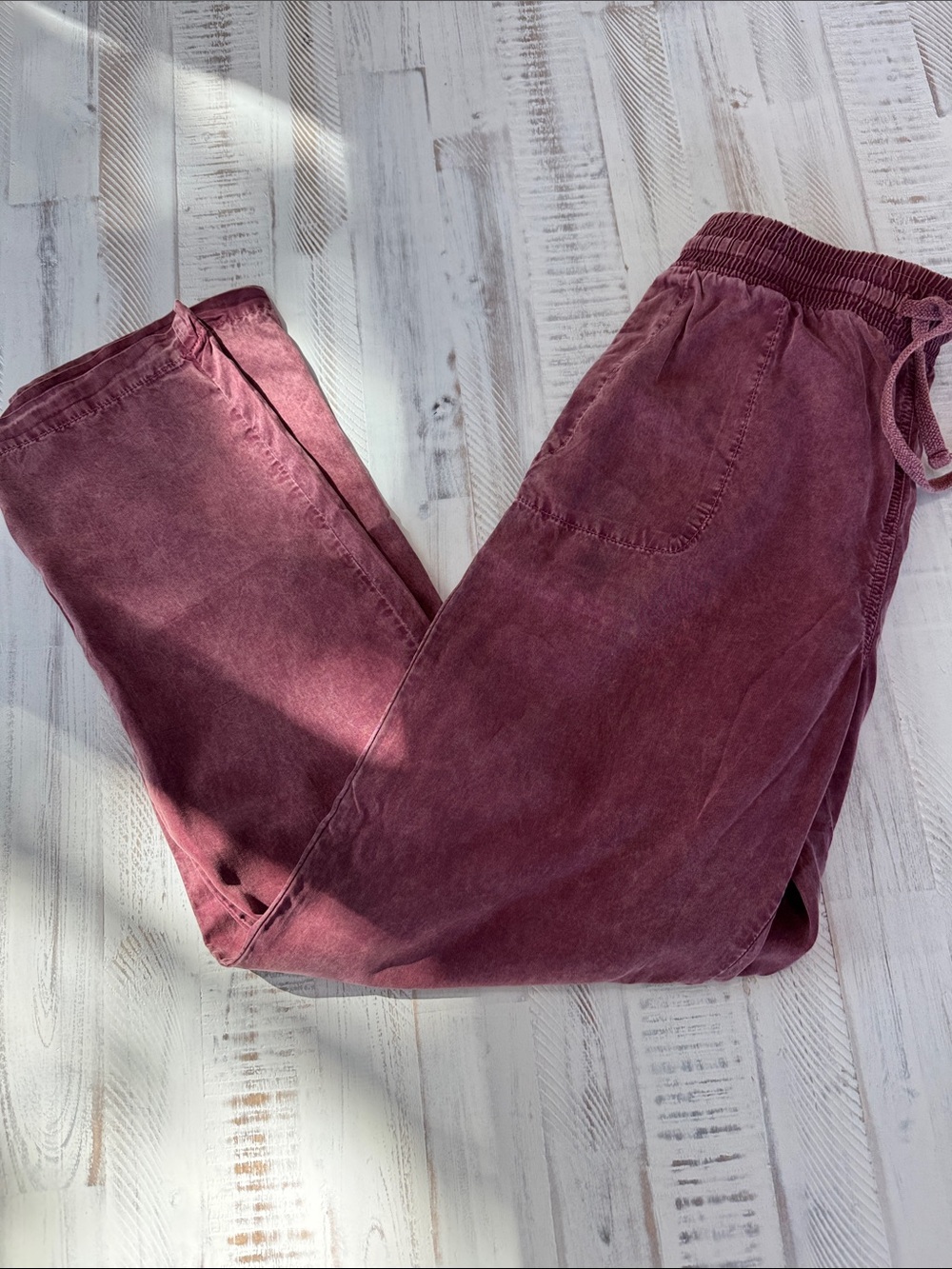 Women’s Drawstring Jogger Pants - Berry